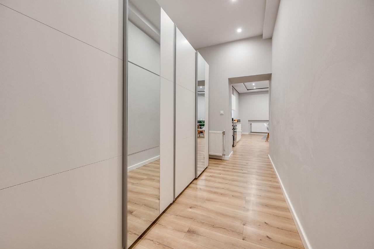 Central Platinum Apartments 29 รืบนิค ภายนอก รูปภาพ